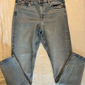 GAP Light Blue Straight Leg Women's Jeans